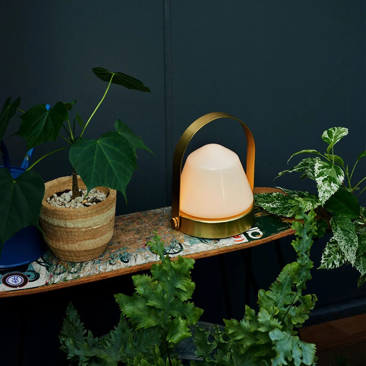 Caravan-LED lantern 2