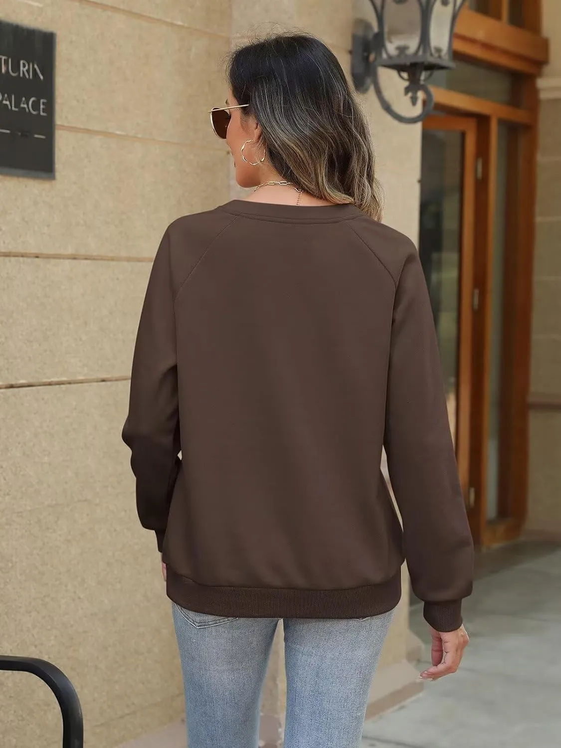 EADINVE Womens V Neck Sweatshirts with Pockets Fleece Pullover Casual Loose Fit Long Sleeve Tops Fall Clothes 2025