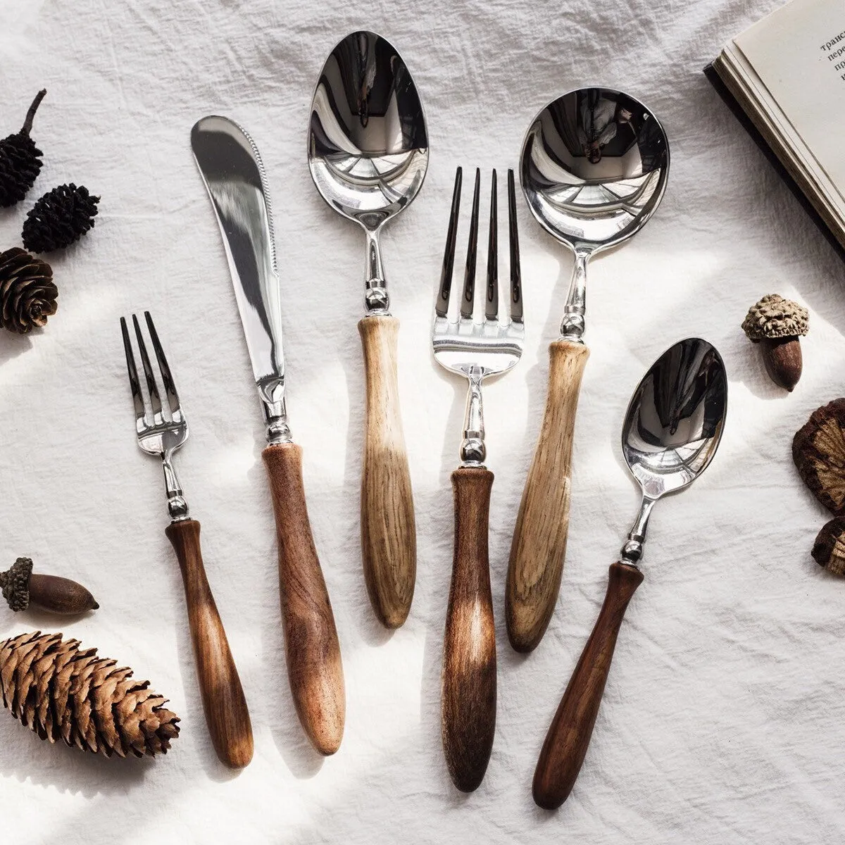 Gohobi A Set of 6 Pieces Wooden Handle Cutlery