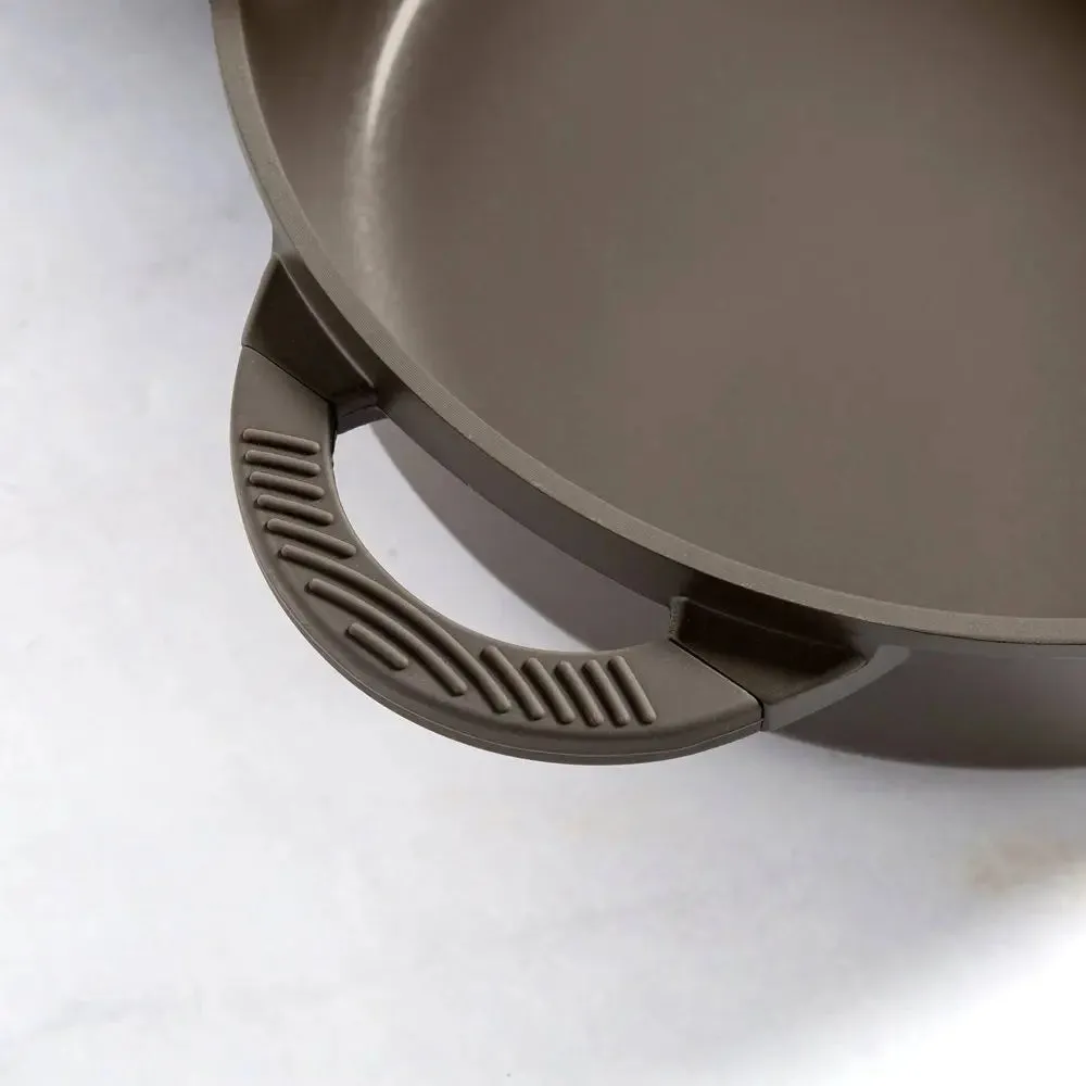 Goodful 4.8qt Cast Aluminum, Ceramic Deep Cooker with Lid, Side Handle and Long