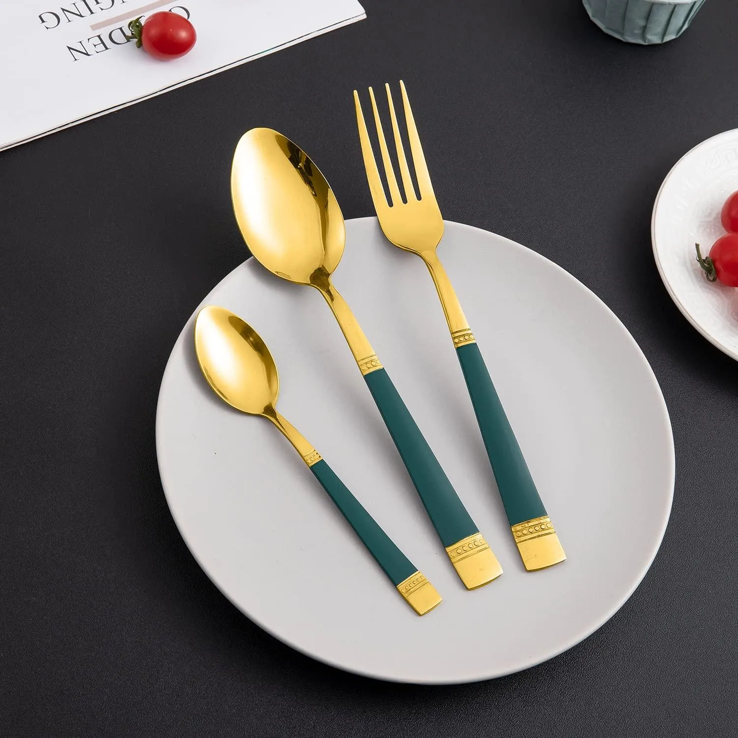 HOKIPO Cutlery Set of 18 / 24 Pcs Stainless Steel Flatware Set, Mirror Finish - Gold