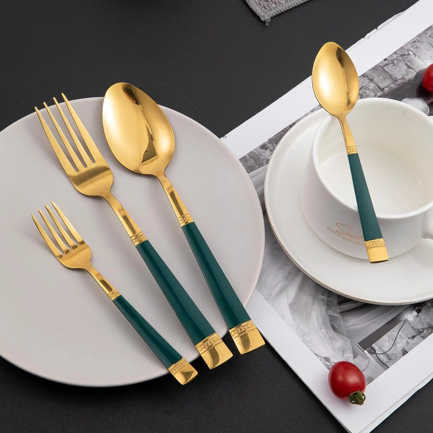 HOKIPO Cutlery Set of 18 / 24 Pcs Stainless Steel Flatware Set, Mirror Finish - Gold