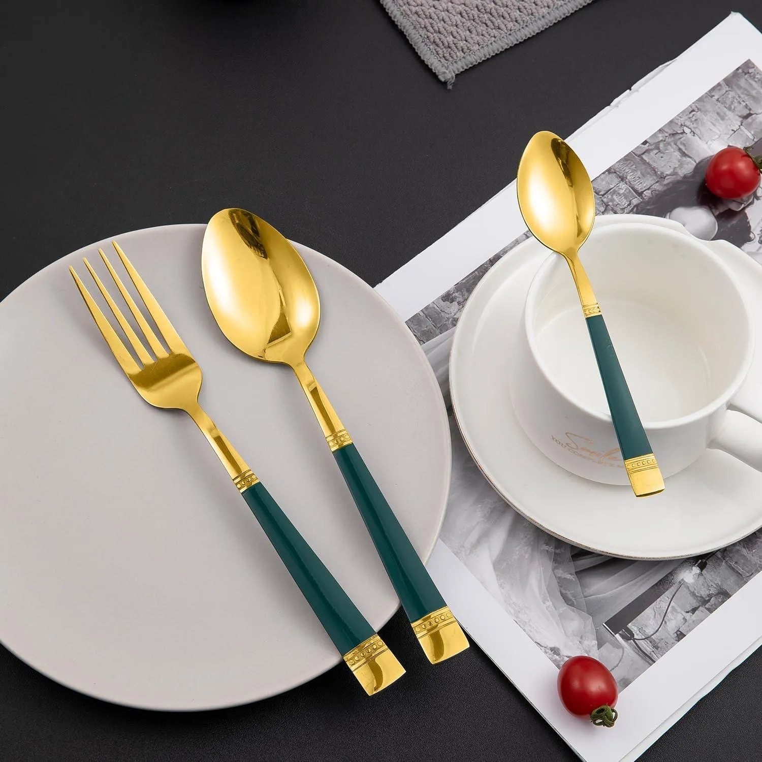 HOKIPO Cutlery Set of 18 / 24 Pcs Stainless Steel Flatware Set, Mirror Finish - Gold