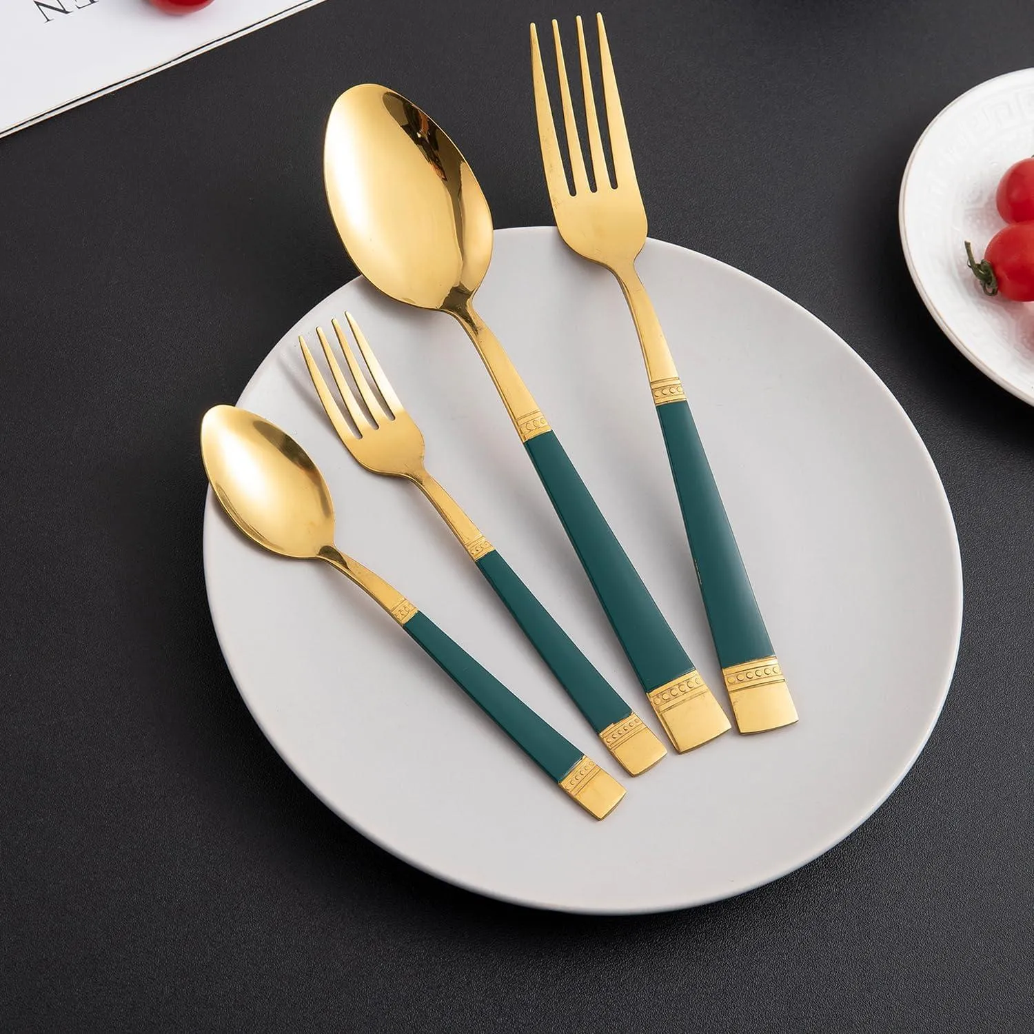 HOKIPO Cutlery Set of 18 / 24 Pcs Stainless Steel Flatware Set, Mirror Finish - Gold