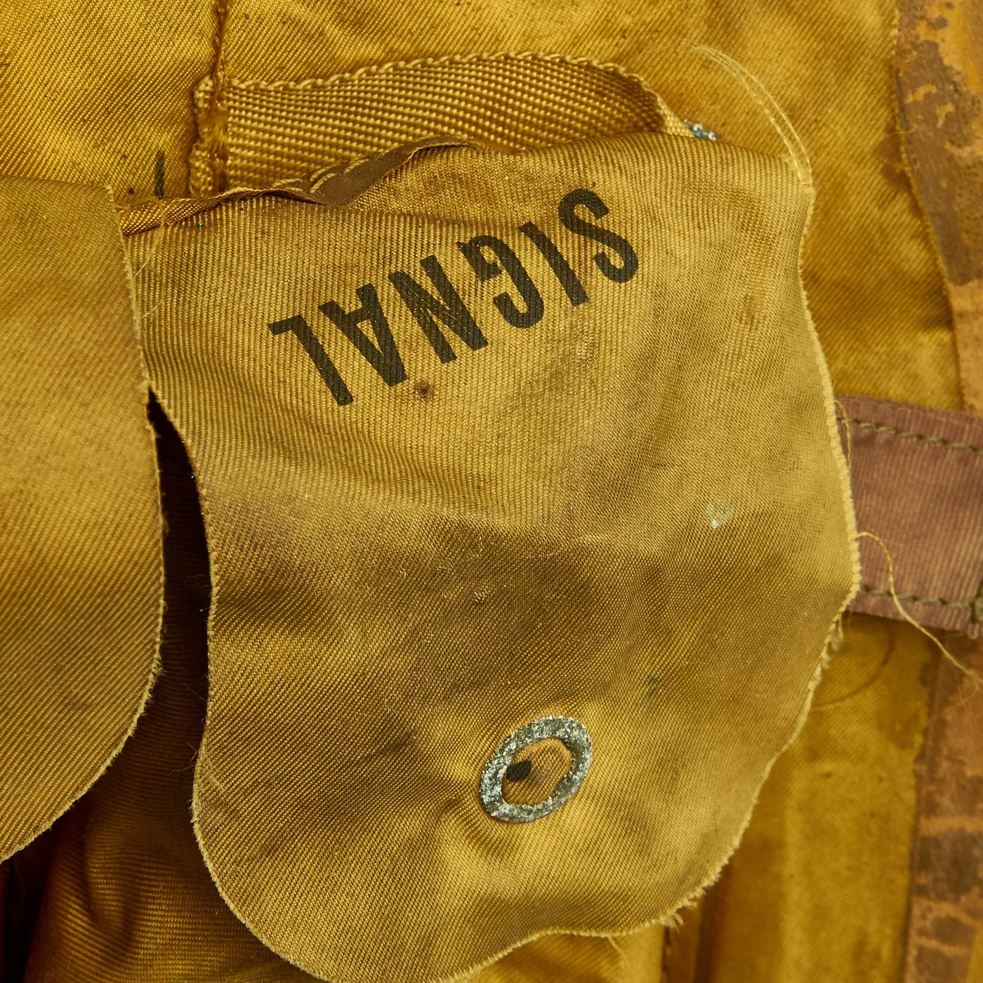Original U.S. Cold War USAF Pilot 1956 Dated Bauer Mark 2 Survival Vest Type Life Preserver